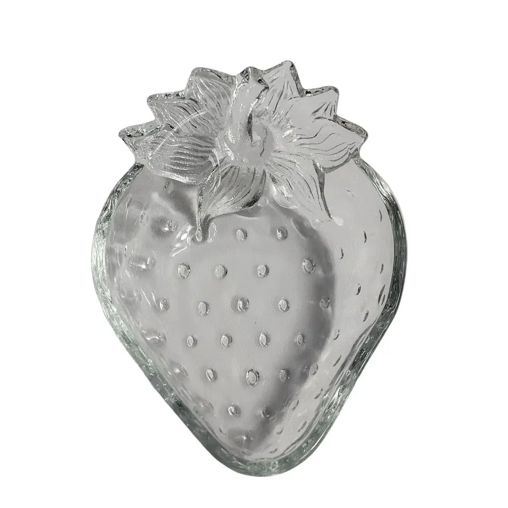 Studio Nova Strawberry Dish 7